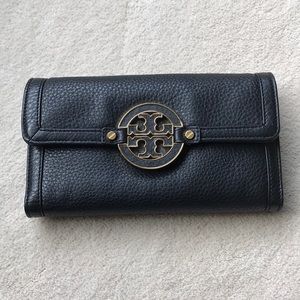 Tory Burch trifold leather wallet with